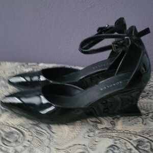 AEROSOLES Shiny Black Ankle Strap Wedge Shoes